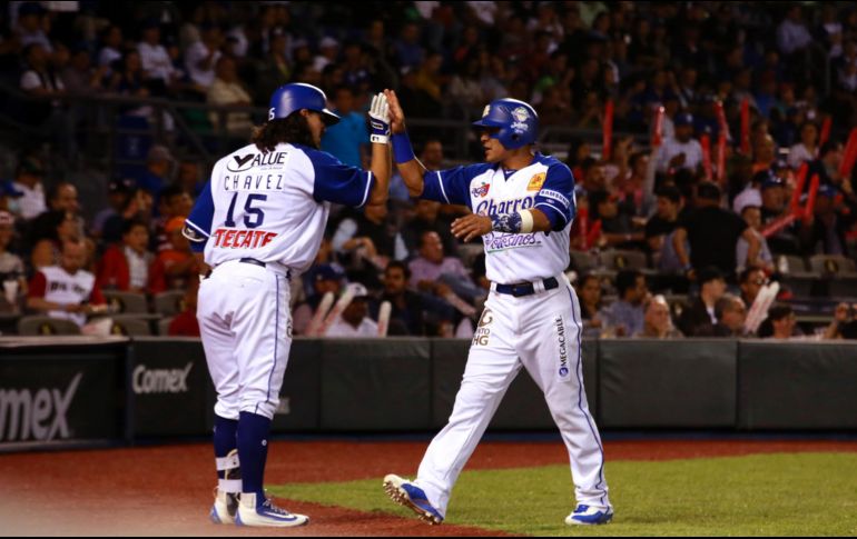Los Charros jugaron en el Estadio de Beisbol de los Charros ante casi 10 mil asistentes.  EL INFORMADOR / M. Vargas