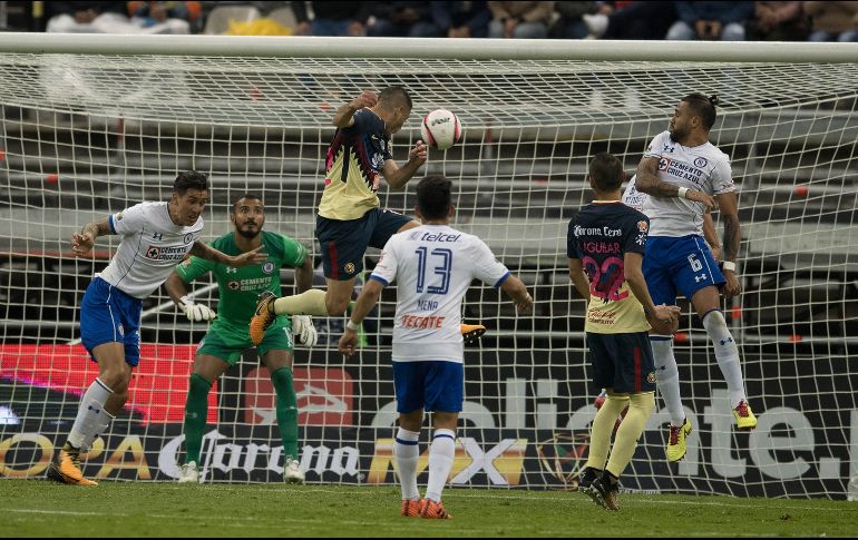 Pablo Aguilar remata de cabeza para hacer el gol del partido, al minuto 66. MEXSPORT/D. Leah