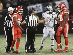 El regreso de Marshawn Lynch a la NFL será recordado gracias a varios momentos, pero ninguno como el que protagonizó el jueves en Oakland. AP/B. Margot