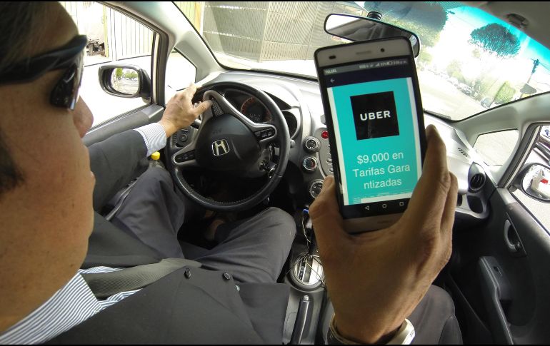 La tarjeta además asegurará el celular de la persona por hasta 600 dólares por robo o daños. SUN/ ARCHIVO