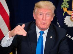 El mandatario estadounidense indicó que los políticos llevan una gorra verde que dice 