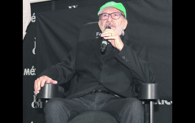 Felipe Cazals. El cineasta develó una butaca con su nombre, en el marco del Festival Internacional de Cine de Morelia. NTX
