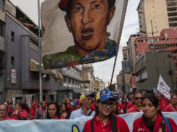 Manifestación en apoyo al Gobierno de Maduro. El chavismo ganó 18 de las 23 gobernaciones disputadas el 15 de octubre. AP/R. Abd