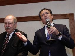 En la foto, el abogado Javier Coello Trejo y su defendido, Emilio Lozoya Austin. EFE / ARCHIVO