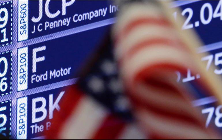 El Standard & Poor's 500 sube 5.68 puntos al situarse en dos mil 562.83 unidades. AP / R. Drew