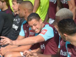 Hernández apreció en el banco de suplentes en el duelo contra Tottenham, y debido al buen desempeño de sus compañeros,  el timonel podría repetir alineación en la que el mexicano no inició. TWITTER / @WestHamEspanol