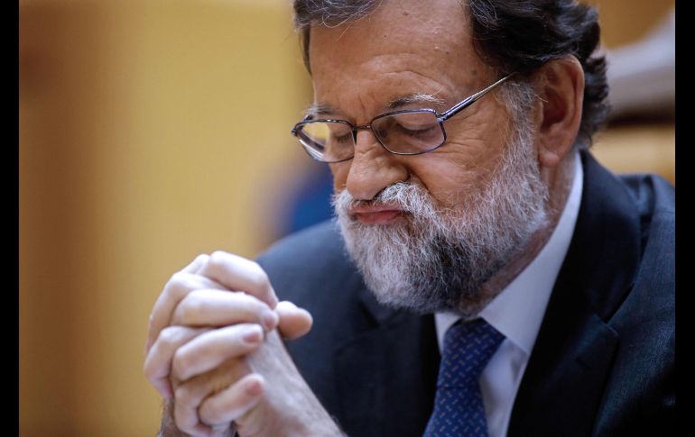 En su primera reacción vía Twitter, el presidente del Gobierno Español, Mariano Rajoy exclamó: 