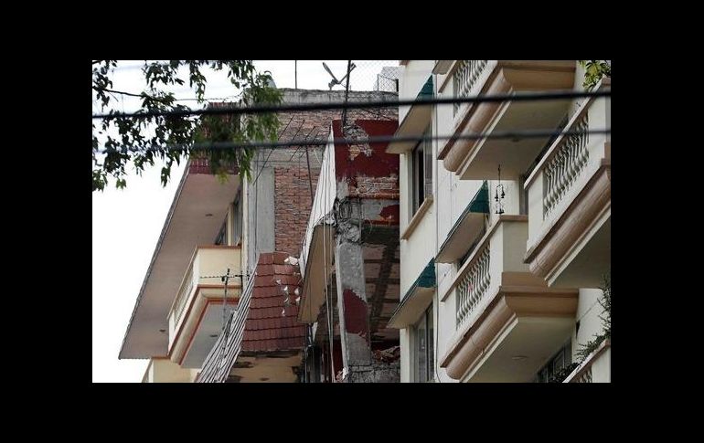 En inmuebles de uso habitacional se encontraron 99 casos donde había alto riesgo estructural. SUN / ARCHIVO