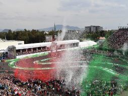 ''Por tercer año, se celebra en nuestro país la #F1esta más grande del automovilismo. Arranca el Gran Premio de @Mexico @mexicogp'', escribió el Presidente de México en su cuenta de Twitter. TWITTER / @ mexicogp