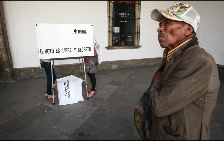 El político tabasqueño exhorta a sus simpatizantes a no vender su voto, a que la dignidad de la gente le gane 