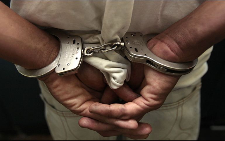 Elementos de la policía lo pusieron a disposición del Ministerio Público para que se le indagara por el delito de abusos sexuales. EL INFORMADOR / ARCHIVO