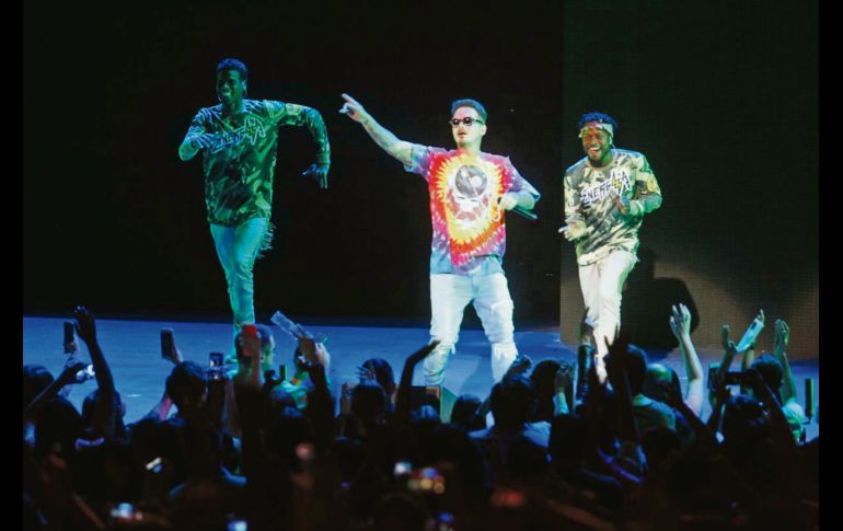 “Energía Tour”. J Balvin, anoche en el escenario con formato de DJ Set. EL INFORMADOR/A. Camacho