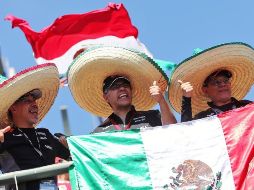 Aunque todo el evento es una gran celebración, llena de juegos, música y diversión, los organizadores se han encargado de darle un espacio para recordar a las víctimas. TWITTER / @ForceIndiaF1