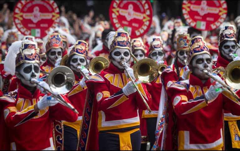 La celebración del Día de Muertos dio inicio con un recorrido de Ofrendas Móviles. NTX / J. Espinosa