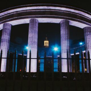 Explora las puertas de la eternidad