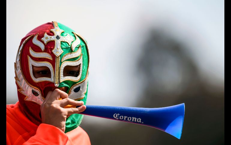 Como siempre, el público mexicano fue un espectáculo aparte en las gradas del Hermanos Rodríguez. AFP/R. SCHEMIDT