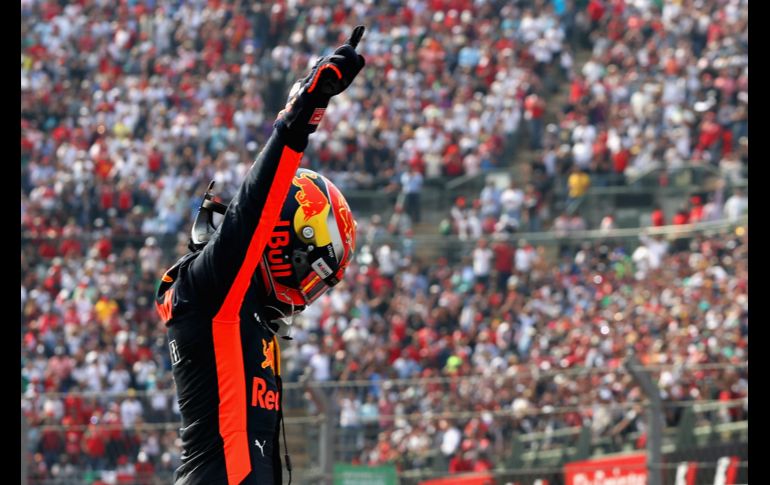 Verstappen festeja tras ganar el GP de México. AFP/M. Thompson