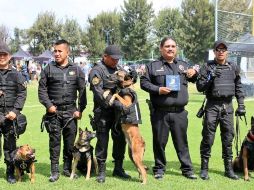Pongo, Foxter, Danger, Bruce, Kapu, Danfer, Vida, Amor y Canela fueron retirados del servicio y fueron reconocidos por sus años en el Escuadrón Canino. TWITTER/ @FiscaliaJal