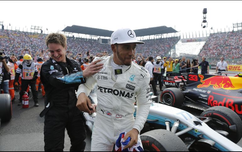 Aunque el final fue feliz, el domingo no fue fácil para Hamilton en el Hermanos Rodríguez. EFE/J. Méndez