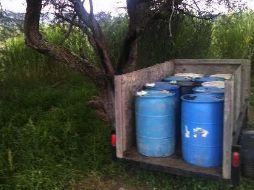 En el interior de la caja del tráiler había una serie de tinacos con capacidad de unos mil litros cada uno. EL INFORMADOR / ARCHIVO