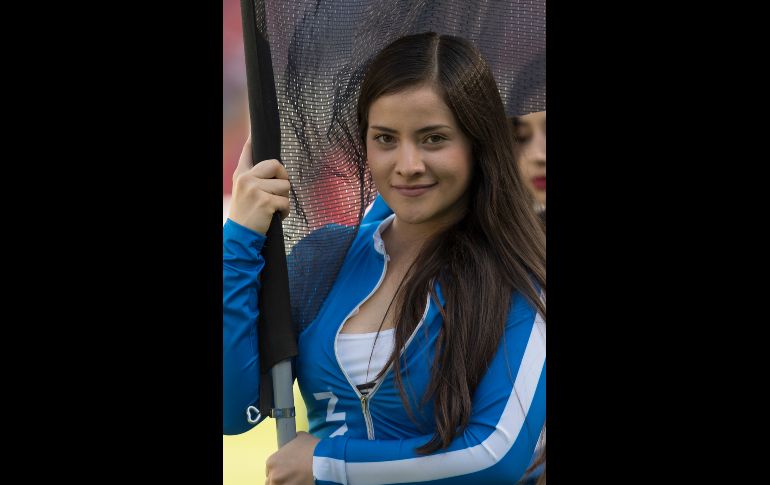 El desfile de edecanes ya es parte del ambiente de los juegos del Torneo Apertura 2017 de la Liga MX.