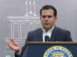 Ricardo Roselló, durante la rueda de prensa donde anunció la cancelación del contrato con Whitefish, empresa que ha sido fuertemente criticada. EFE / J. Muñiz