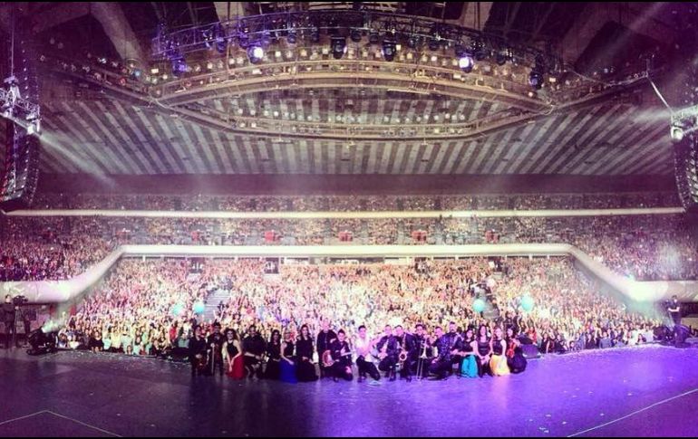 Yuri, India Martínez, Natalia Lafourcade y Yuridia acudieron para compartir el escenario. FACEBOOK/Carlos Rivera