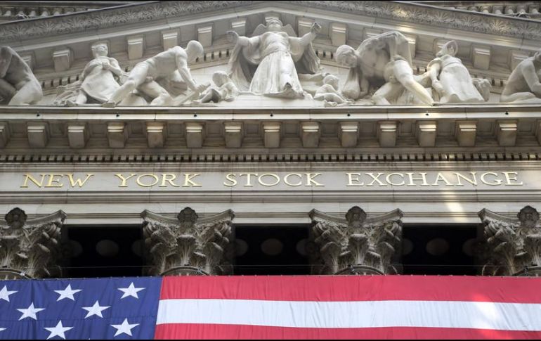 El Standard & Poor's 500 reporta un leve retroceso de 1.89 puntos. AP / ARCHIVO