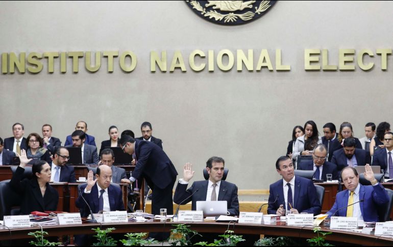 De acuerdo con el Instituto, las sanciones suman 2.9 MDP; quien más pagará es Televisa por 736 mil pesos. SUN / ARCHIVO