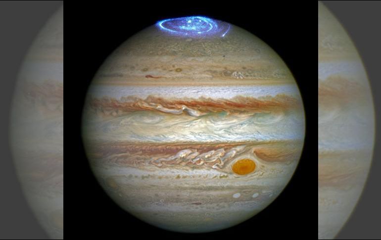 Júpiter, que tiene un poderoso campo magnético, actúa como un imán gigantesco que alberga intensas auroras. Twitter / @esascience