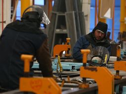 En la industria manufacturera se generaron1.04 millones de puestos formales, y 743 mil en los servicios para empresas. EL INFORMADOR/Archivo