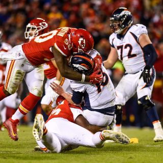 Kansas City se impone a Broncos en NFL