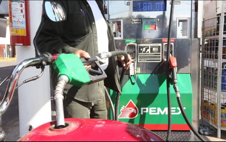 Pemex asegura que la mezcla de combustibles importados con gasolinas de producción nacional 