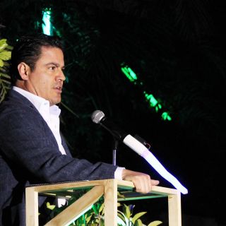 Gobernador aprueba Comité Anticorrupción