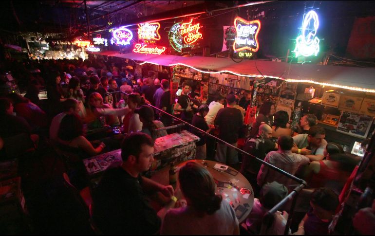 Los defensores de la vida nocturna elogiaron la medida. AP / ARCHIVO