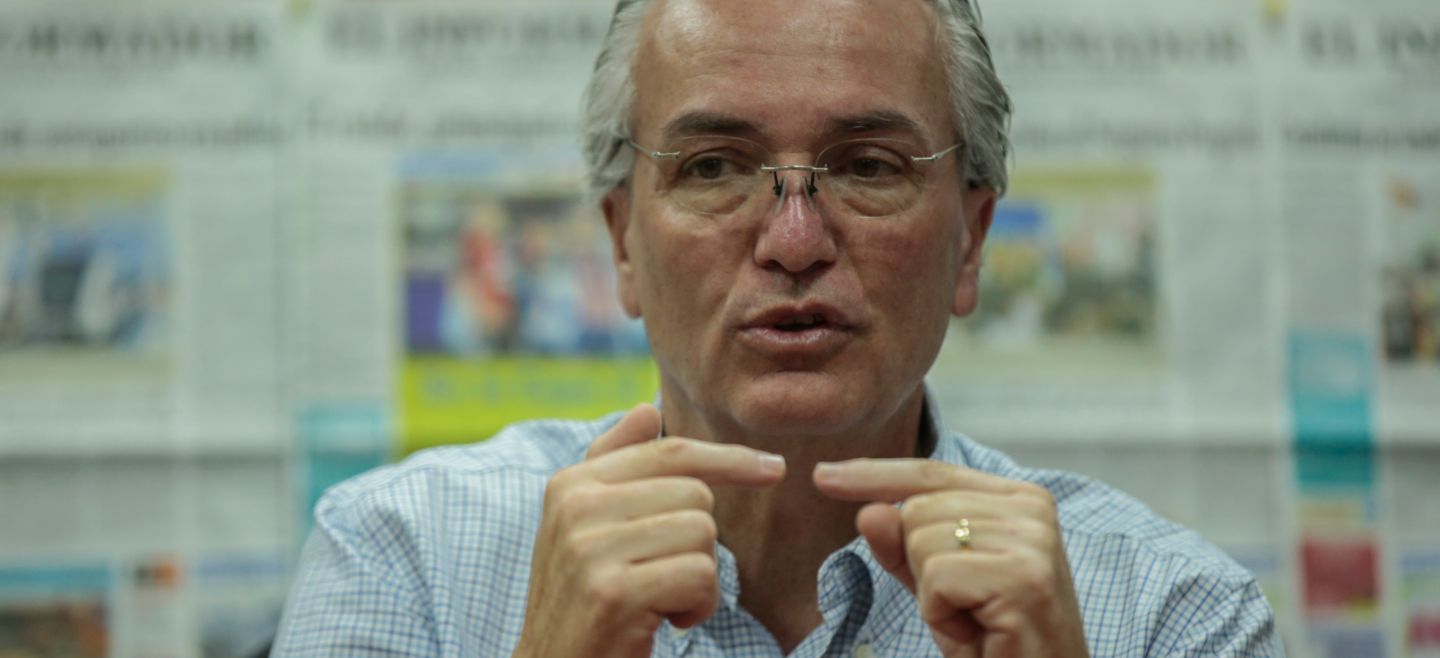 ALFONSO PETERSEN, - 20171031LOCALFONO PETERSEN NUEVO SECRETARIO DE SALUD DEL ESTADO DE JALISCO VISITO LAS INSTALACIONES DE EL INFORMADOR PARA HABLAR SOBRE SU RESPONSABILIDAD DE PONER ORDEN EN DICHA INSTANCIAFAO015 ALFONSO-PETERESEN-10-20171031-Fab