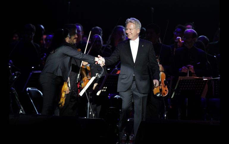 La orquesta condujo una noche de nostalgia nostalgia por películas como 