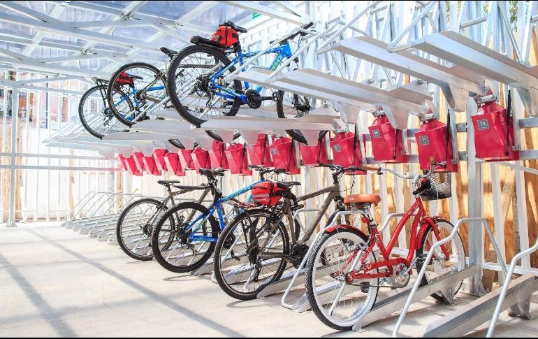 Cada biciestacionamiento masivo llega a tener hasta mil 200 usos diarios. TWITTER / @SEDEMA_CDMX