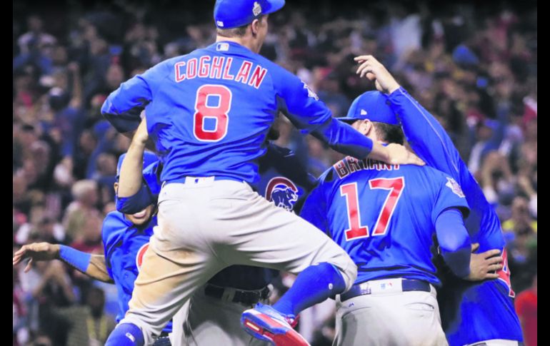 108 años no son nada. Los Cachorros de Chicago ganaron en el juego decisivo su primer Clásico de Otoño luego de más de un siglo. AP