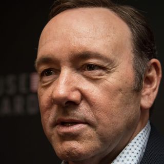 Kevin Spacey buscará "evaluación y tratamiento": Representante