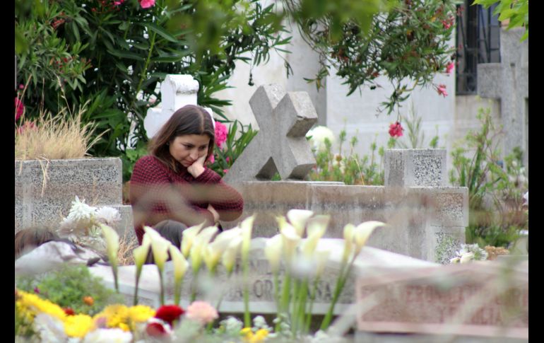 Los 43 cementerios que posee Santiago tomaron varias medidas para facilitar la visita en este Día de Todos los Santos. NTX/A. Sepúlveda