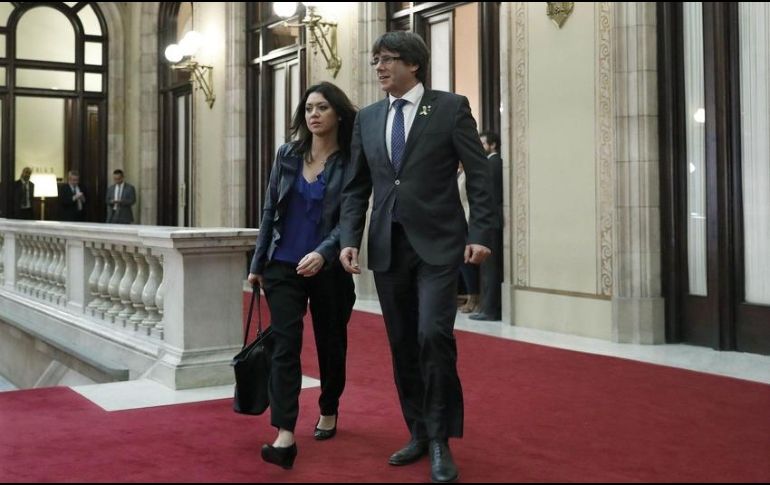 La orden de aprehensión va contra Carles Puigdemont y cuatro de sus ex consejeros  por no acudir a su citación. EFE / ARCHIVO