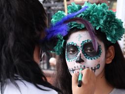 En este encuentro de los vivos con la muerte, hubo representaciones que iban desde la época prehispánica hasta la contemporánea. NTX