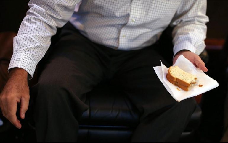 Nueve de cada 10 emparedados son preparados con jamón seguido de pollo, atún y huevo; cuando más se consumen es para el desayuno y la cena. AFP / ARCHIVO