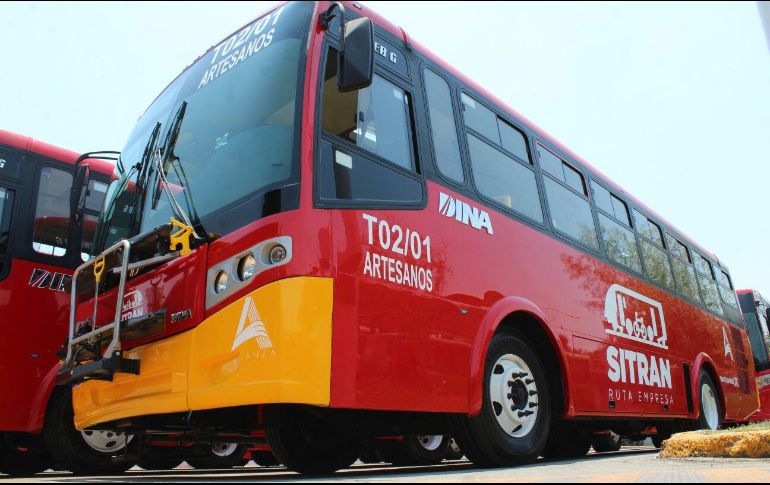 Los camiones a diésel con motor Euro 5 podrían reducir hasta 70% las emisiones contaminantes, pero para eso necesitan diésel de Ultra Bajo Azufre, no disponible en la ciudad. EL INFORMADOR/Archivo