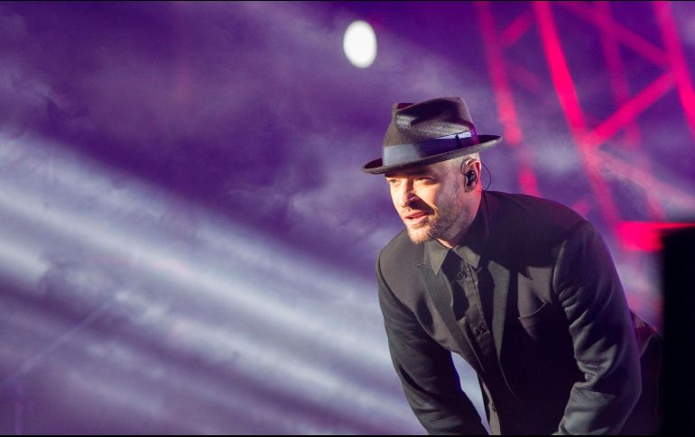 El cantautor y actor estadounidense arrancó ovaciones al interpretar su éxito “Can´t stop the feeling”. AFP/E. Santelices