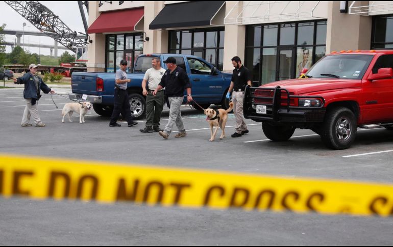 Medios destacaron que había una importante presencia policial en la iglesia de Sutherland Springs. AP / ARCHIVO