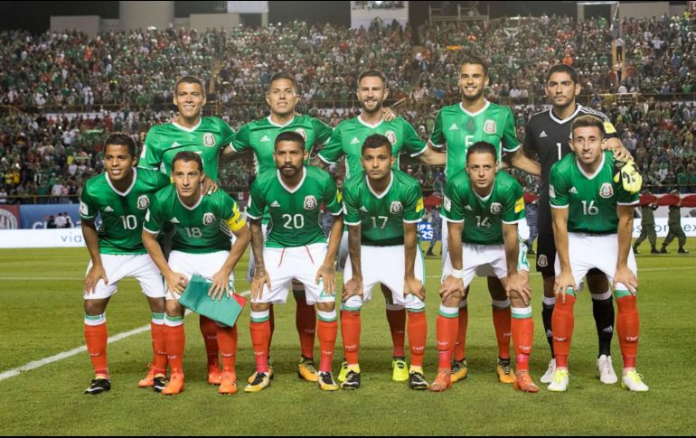 Juan Carlos Osorio explicó que estos jugadores convocados, no formarán precisamente la lista mundialista, la cual sigue abierta para todos los futbolistas. TWITTER / @miseleccionmx