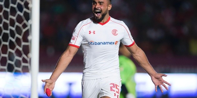 Toluca vence a Veracruz y se acerca a liguilla