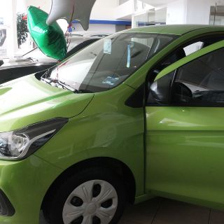 Venta de autos, de ‘reversa’ otra vez; cae 10.2% anual